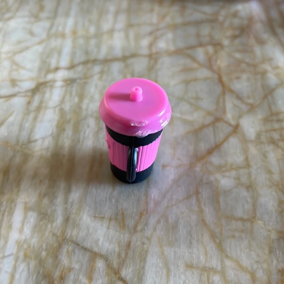 LOL Surprise Doll Jet Set QT Glam Club - Picture 6 of 6